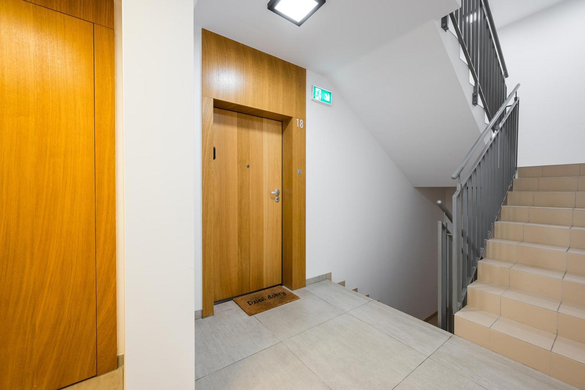 Rondo Wiatraczna Deluxe Apartment Warschau Exterior foto